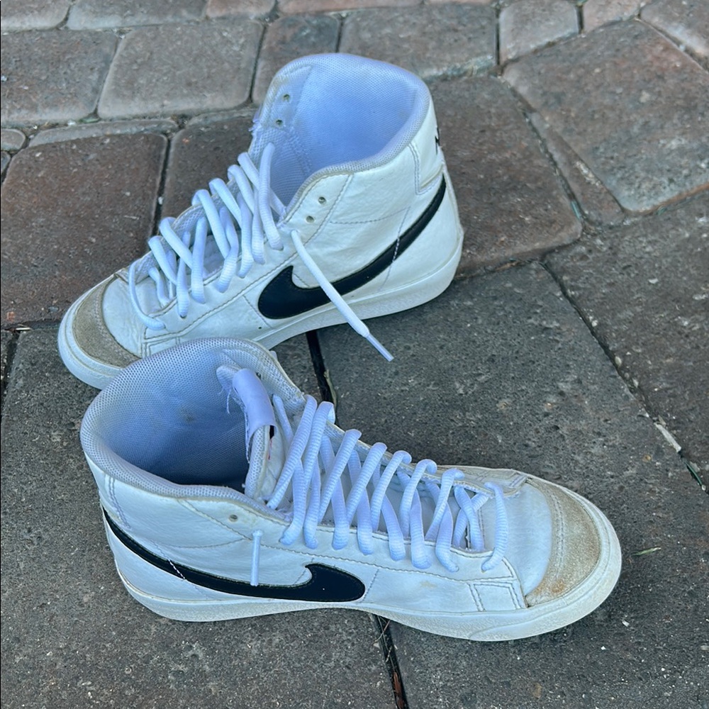 Nike High-Top Sneakers in White and Tan - Picture 2 of 4